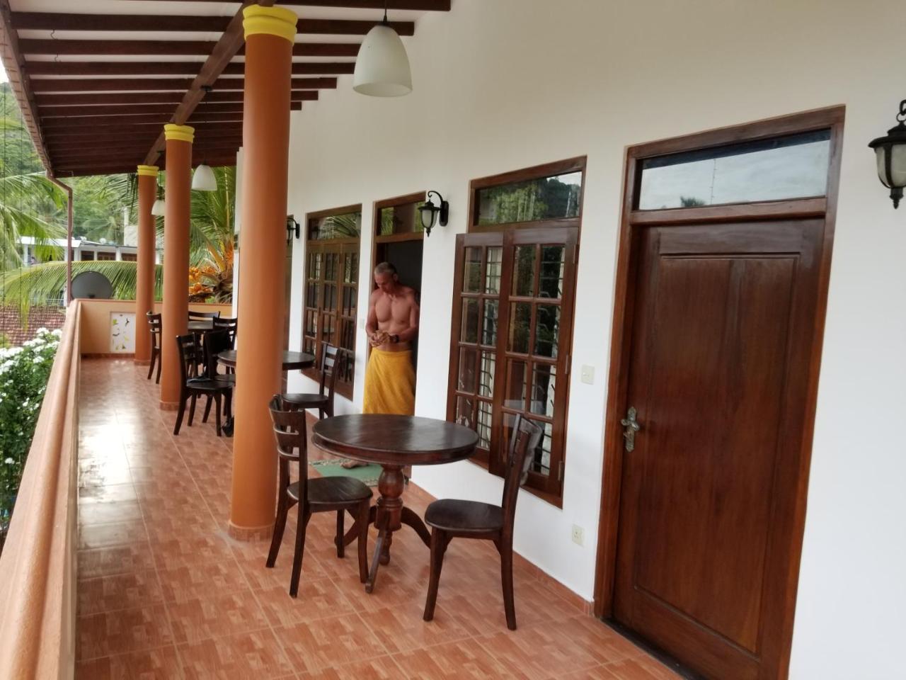 Kumara Guest House Unawatuna Exterior foto
