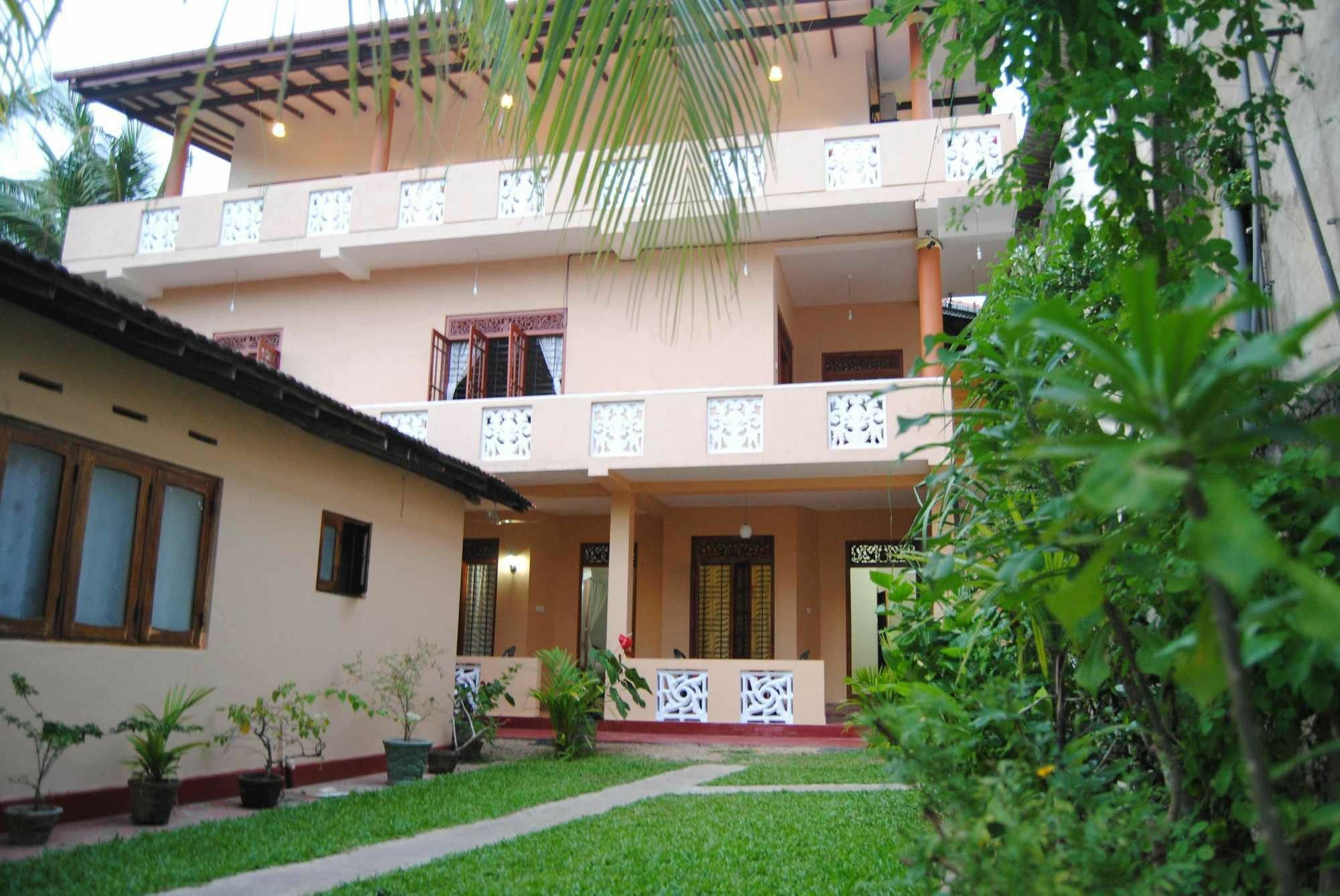 Kumara Guest House Unawatuna Exterior foto