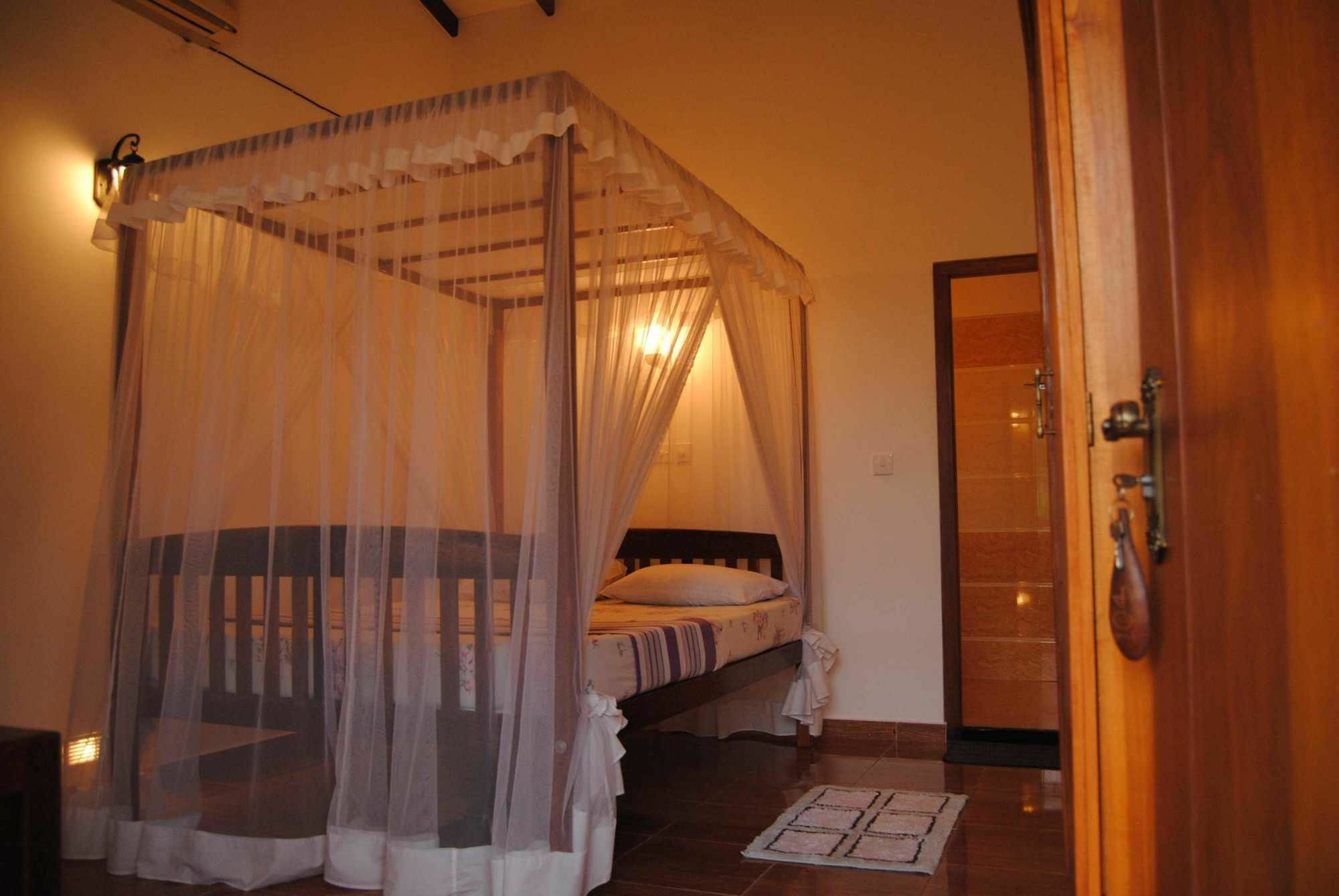 Kumara Guest House Unawatuna Exterior foto