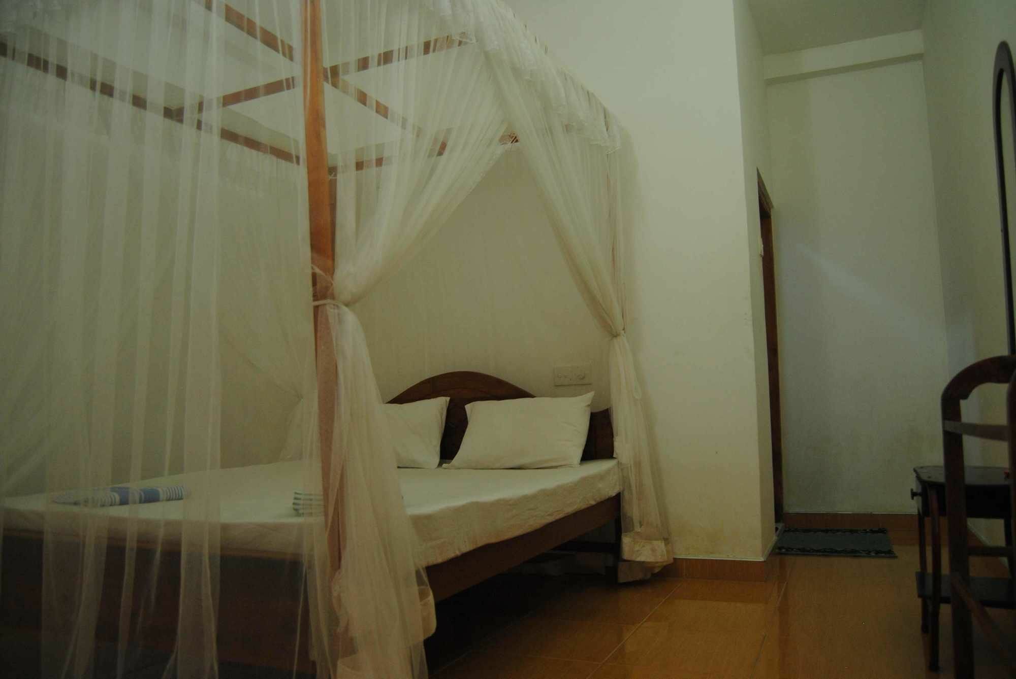 Kumara Guest House Unawatuna Exterior foto